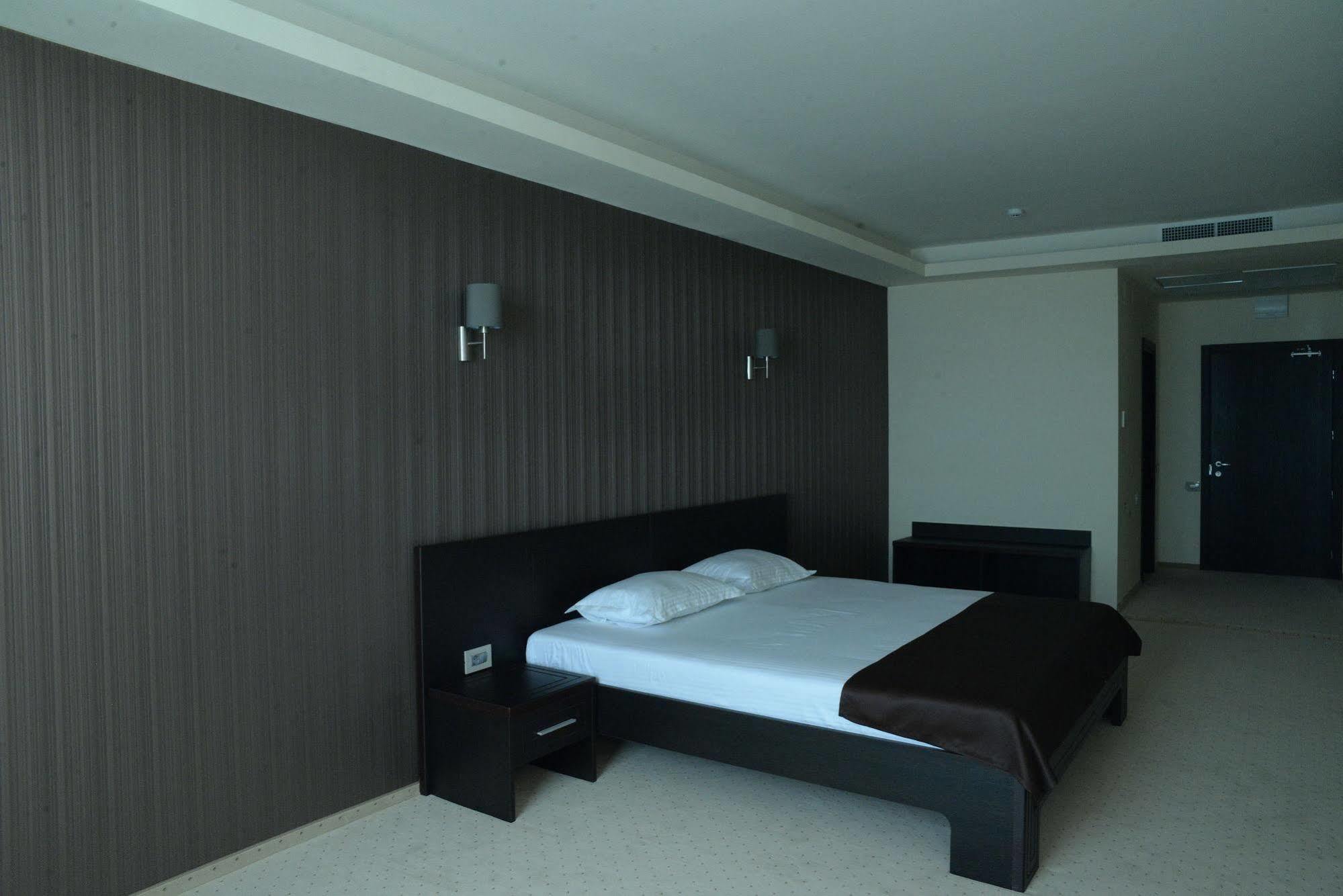 Hotel Rusca Hunedoara Zewnętrze zdjęcie